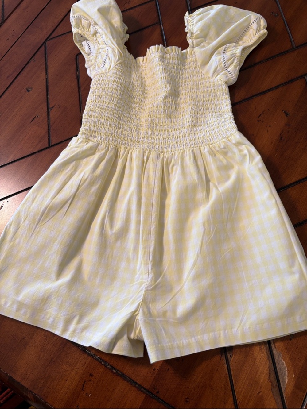 Janie and Jack Yellow Gingham Smocked Romper SIZE 8 EUC
CUTE FOR SCHOOL - Picture 5 of 7